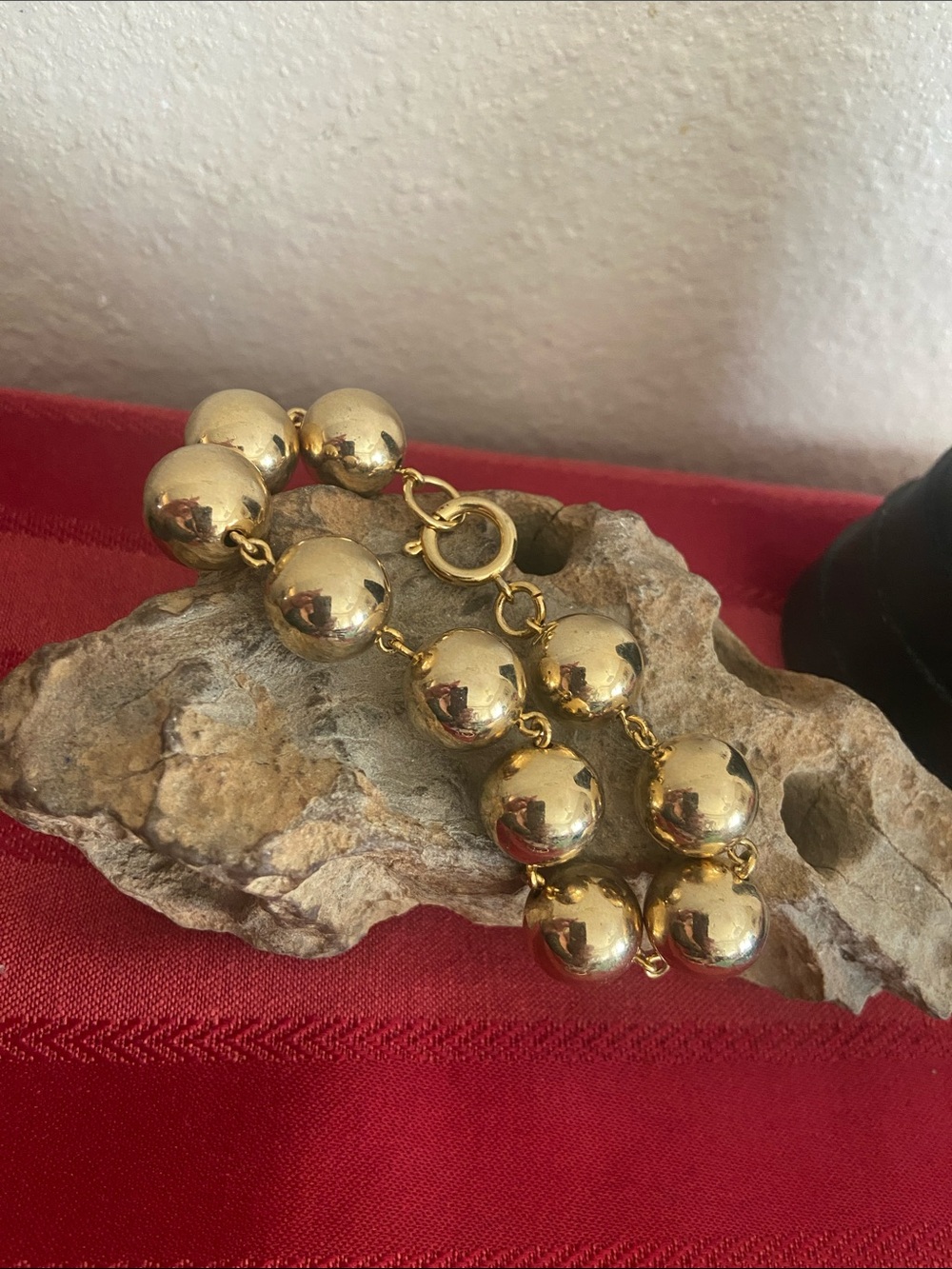 Vintage 80s Gold Tone Alloy Balls Bracelet